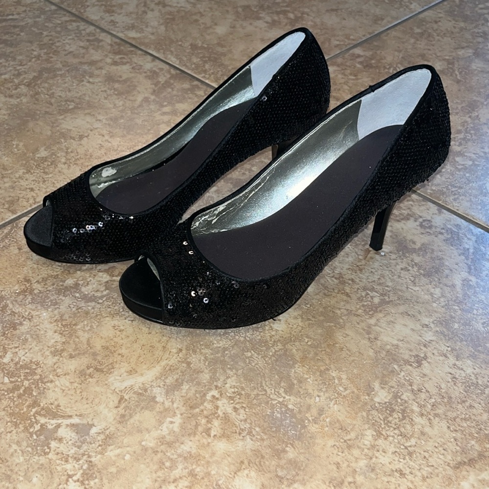 Guess Women's Black Sequin Peep Toe Stilettos High Heel Shoes